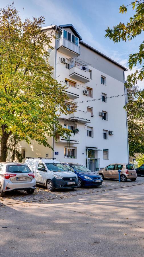 Spa Apartment Yang - Hot Tub, Sauna, Spa Nowy Sad Zewnętrze zdjęcie